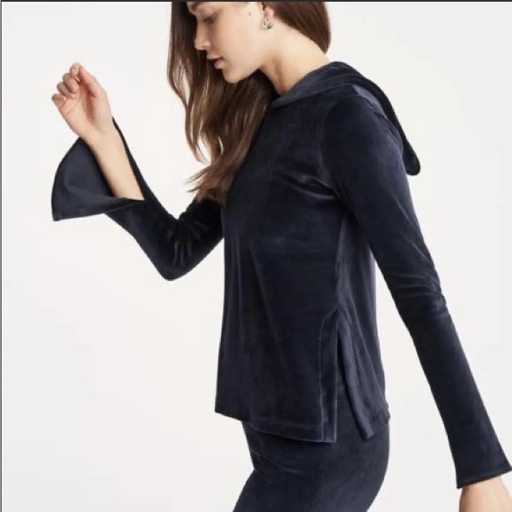 Cale Angelique Velour Hoodie in Midnight
